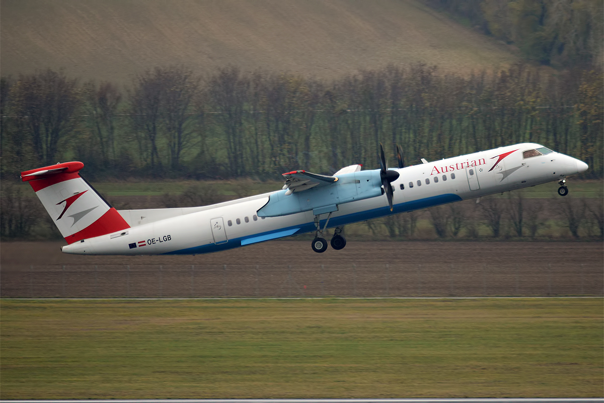 Austrian Airlines, OE-LGB, Bombardier Dash 8 Q400